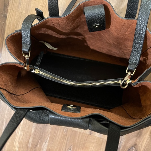 Kate Spade Black Leather Satchel Handbag with Large Bow - Picture 5 of 10